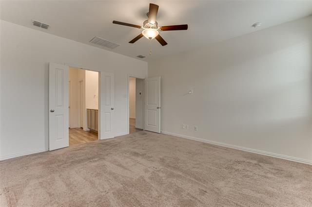 Building Photo - 832 Tulip Ct