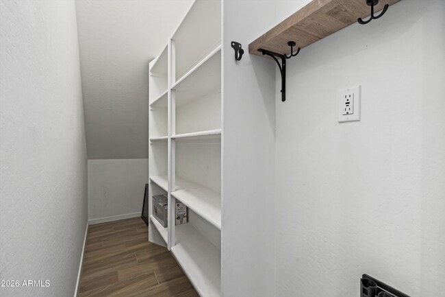 Building Photo - 3139 E Tina Dr