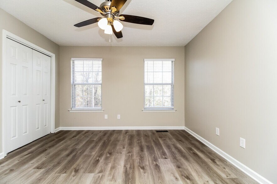 Building Photo - 648 Ransom Village Way