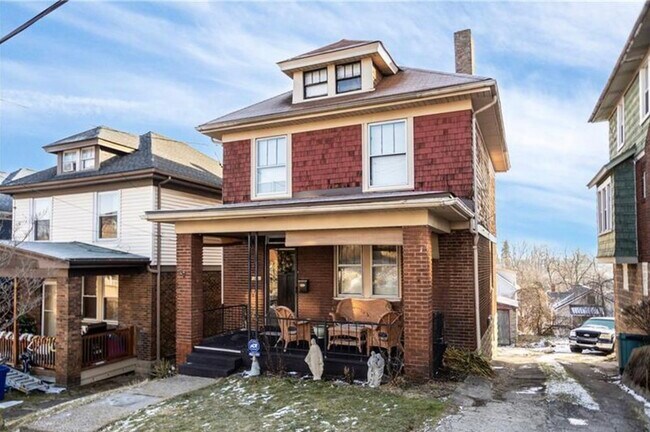 Building Photo - 2315 Los Angeles Ave