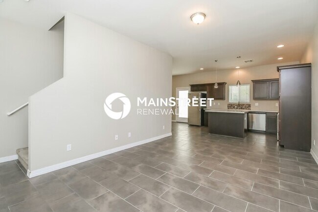 Building Photo - 3 Bedroom Pet-Friendly Home in Phoenix, AZ...