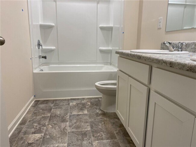 Building Photo - 38 Walnut Grv Wy