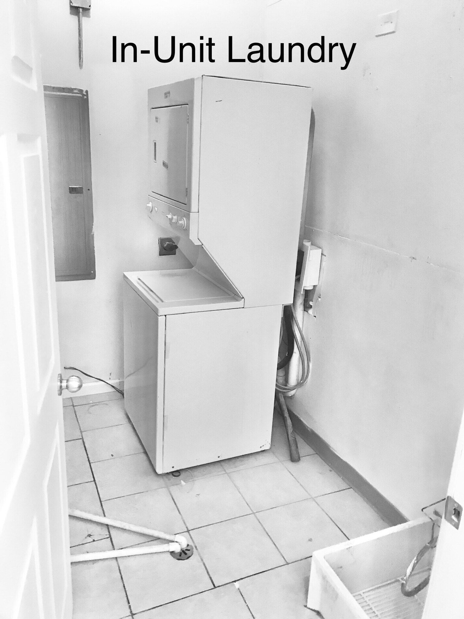 Building Photo - 738 N Clark St