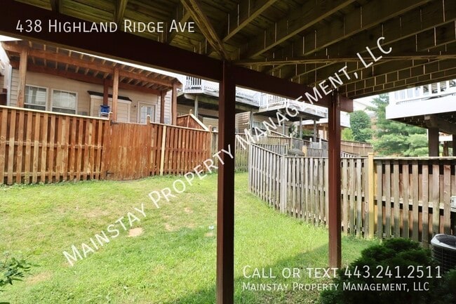 Building Photo - 438 Highland Ridge Ave