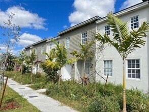 Building Photo - 1310 NW 6th Ave