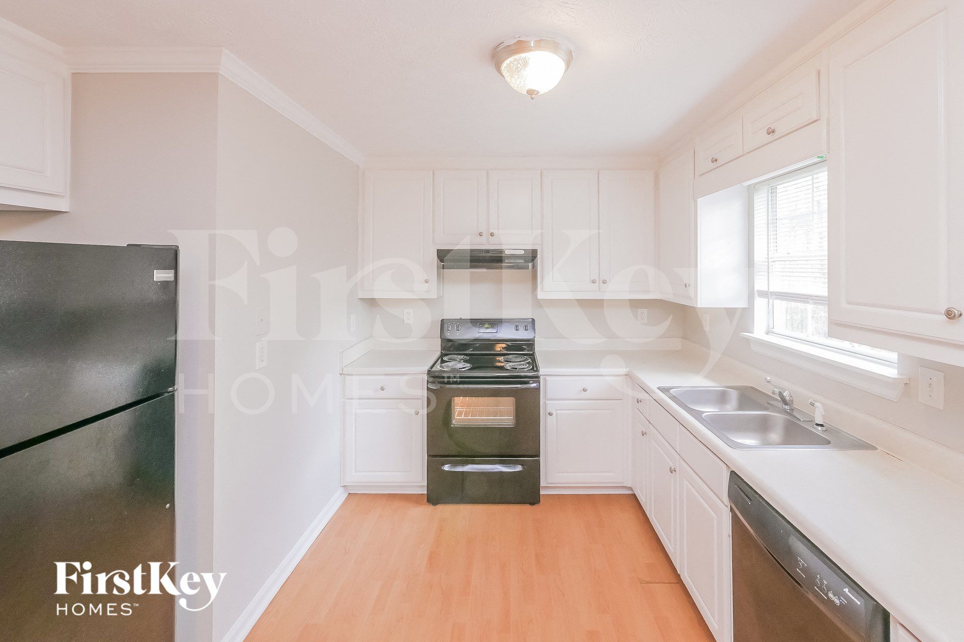 Building Photo - 671 Rocky Point Rd