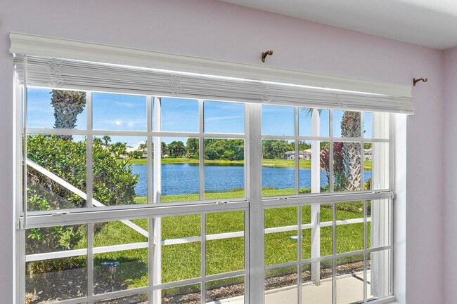 Building Photo - 9083 SE Hawks Nest Ct