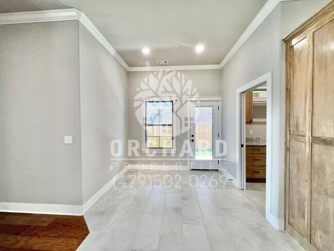 Building Photo - Tontitown- Single-Family Home- Beautiful Blakely Plan