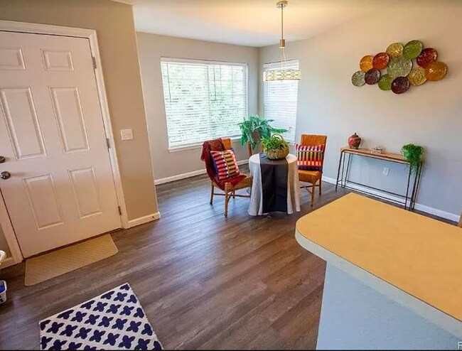 Building Photo - 1425 S Galena Way