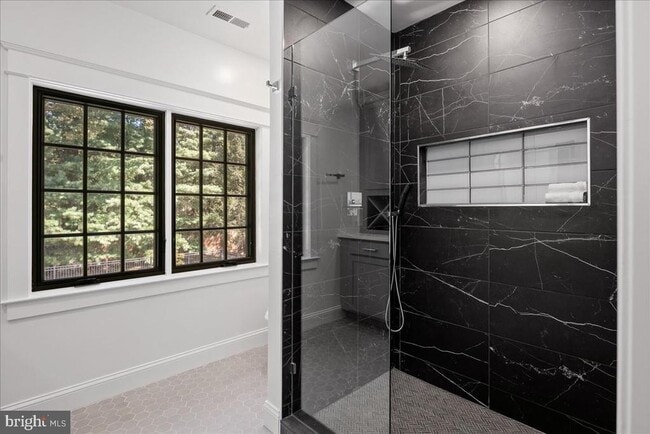 Building Photo - 10816 Barn Wood Ln