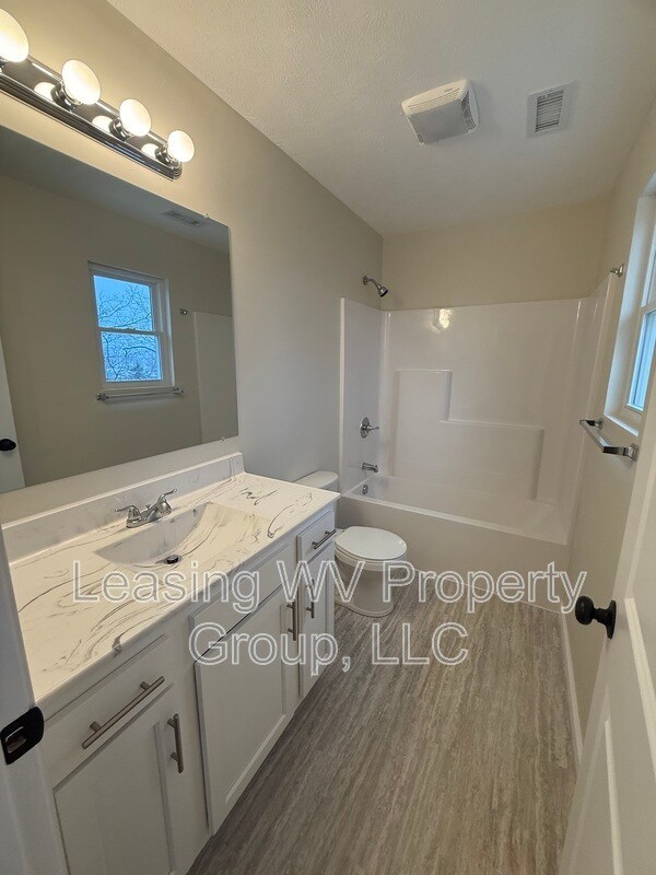 Building Photo - 88 Christian Ct