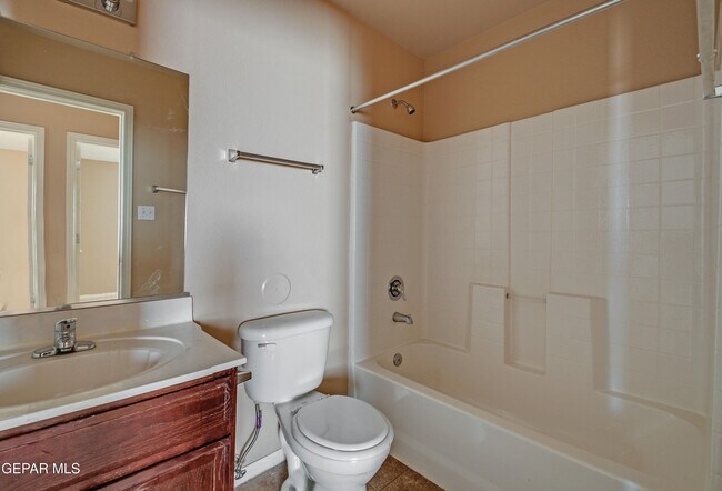 Building Photo - 14281 Lasso Rock Dr