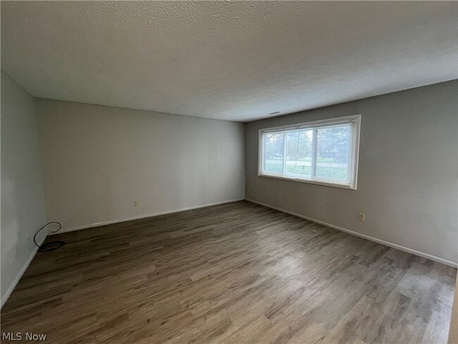 Building Photo - 26747 Sprague Rd