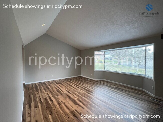 Building Photo - 12250 SW Indian Hill Ln
