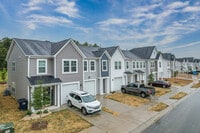 Building Photo - Poplin Trace