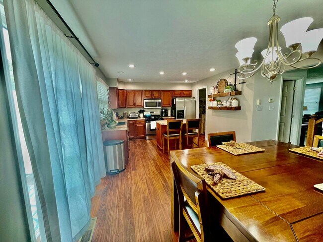 Building Photo - Modern Elegance: Newly Remodeled Home with 2-Car Garage in Wexford, PA