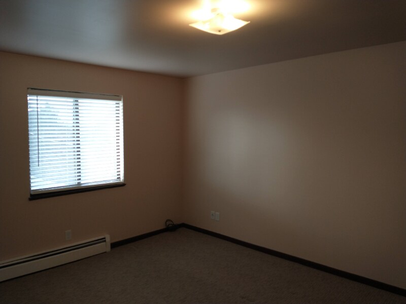 Building Photo - 362 Hope Ave