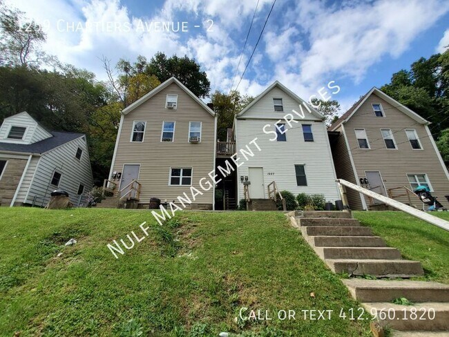 Building Photo - 2 Bed, 1 Bath unit in Crafton Heights