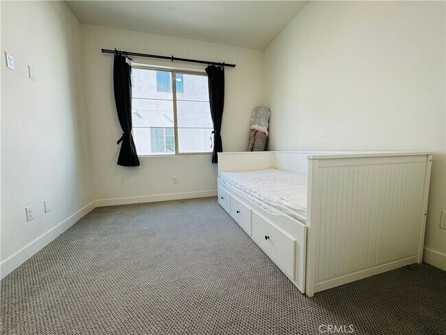 Building Photo - 2626 Glamis Ct