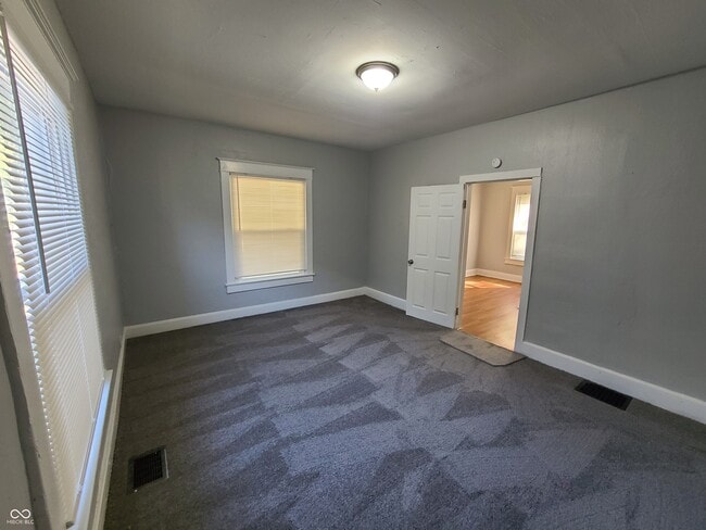 Building Photo - 4054 Byram Ave