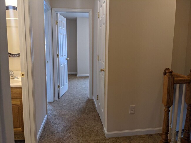 Building Photo - 3 Bedroom Townhouse for Rent in Waynesboro!