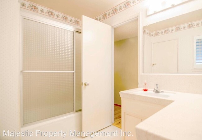 Building Photo - 3 br, 2 bath House - 2123 Paloma Ave