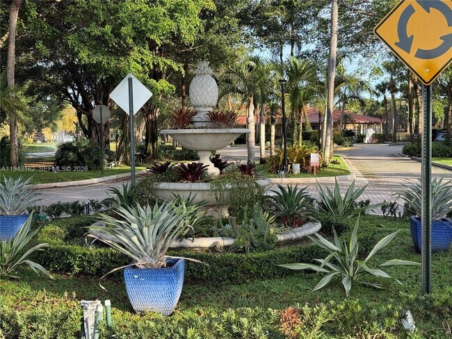 Building Photo - 10773 Cleary Blvd