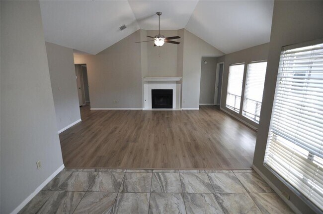 Building Photo - 602 Timbergrove Ct