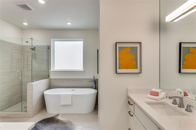 Building Photo - 349 College Ave