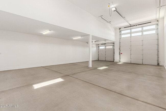 Building Photo - 23724 N 165th Dr