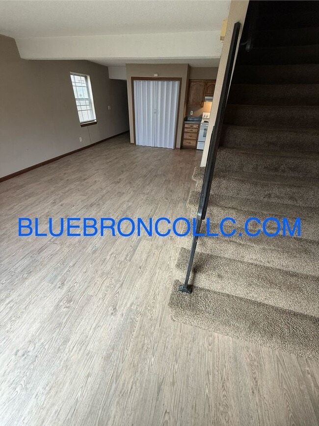 Building Photo - New vinyl plank flooring and updated finis...
