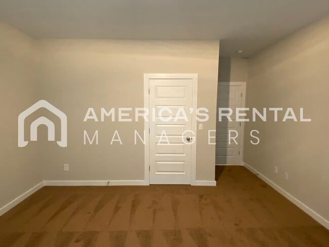 Building Photo - Home for Rent in Brookwood ... Available to View Now!!!