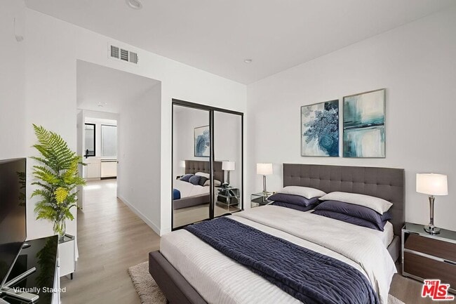 Building Photo - 3755 S Canfield Ave