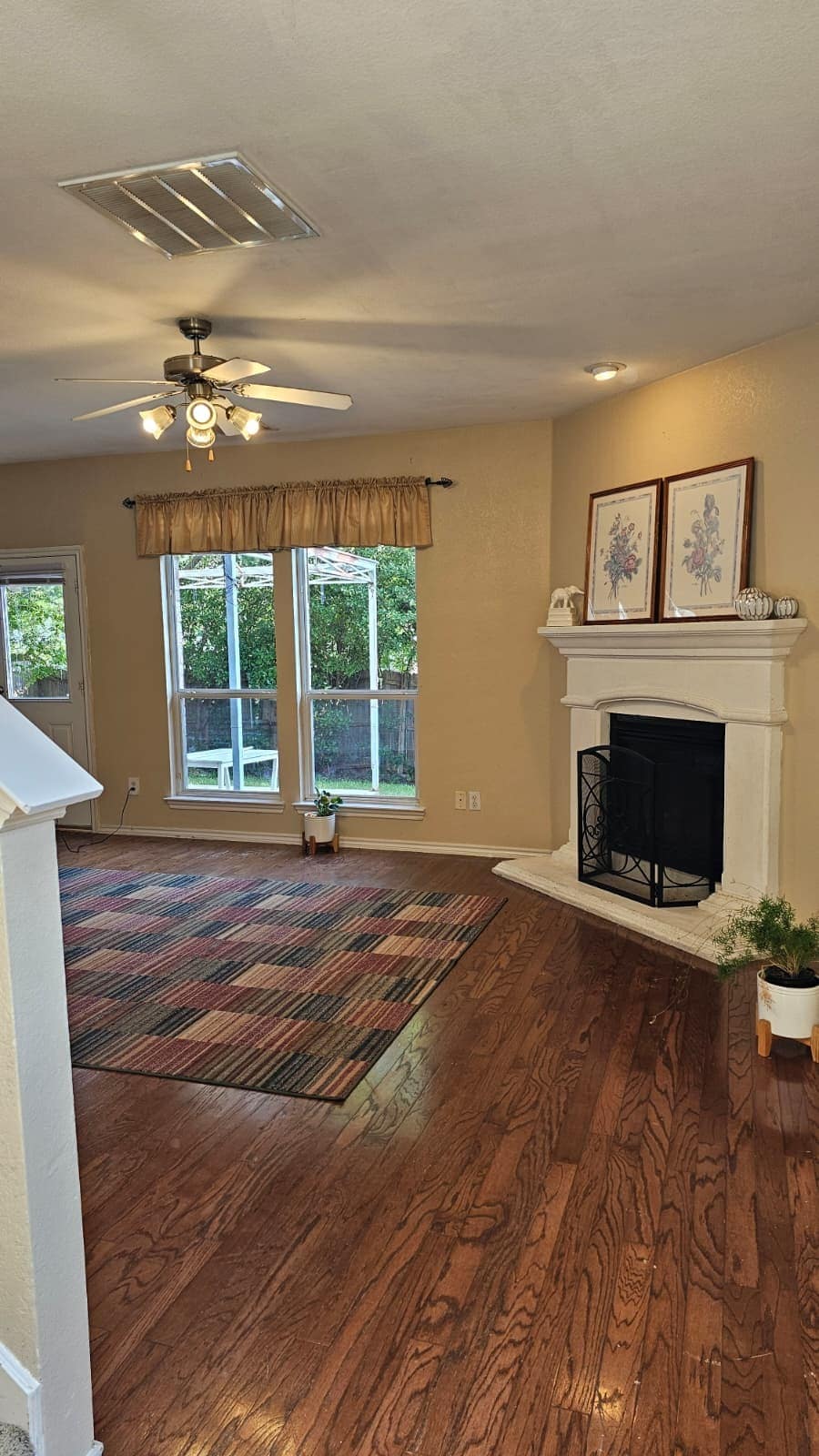 Building Photo - 8409 Romanway Dr