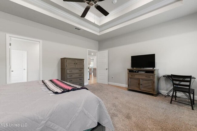 Building Photo - 12213 Savannah Cir