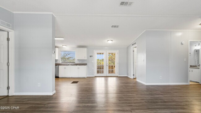 Building Photo - 12808 Clear Creek Rd