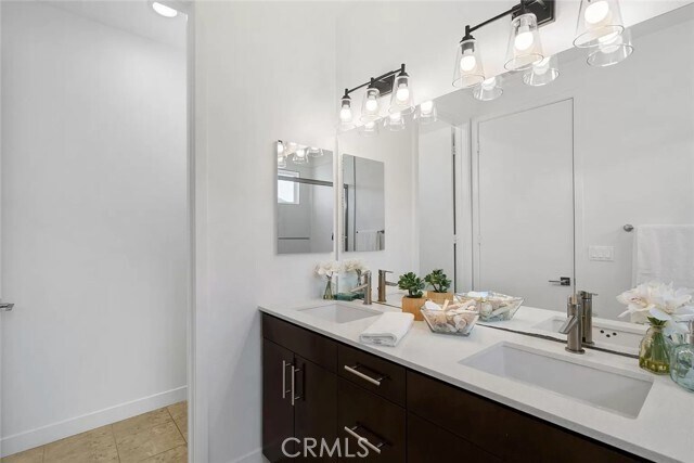 Building Photo - 2581 Arvia St