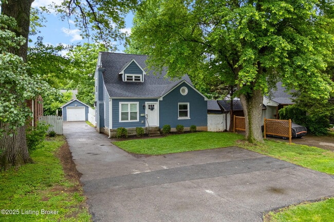Primary Photo - 121 N Hubbards Ln