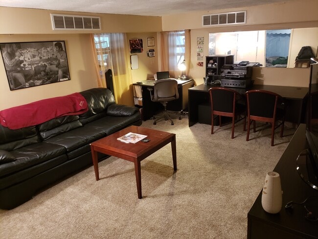 Building Photo - 295 Prospect Ave