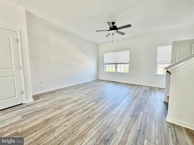 Building Photo - 1066 Wickersham Wy