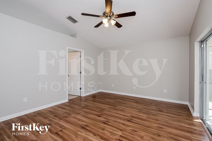 Building Photo - 11631 Tropical Isle Ln