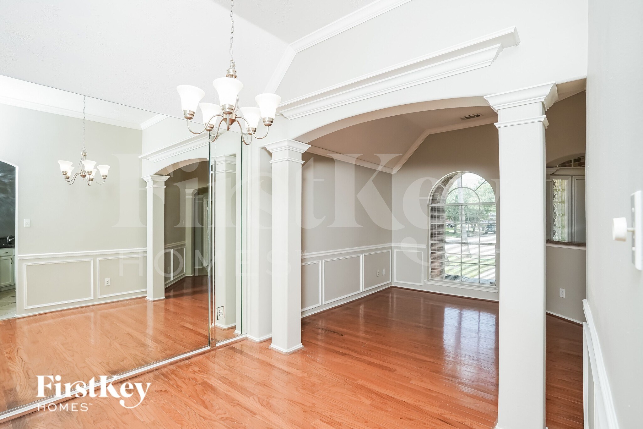 Building Photo - 10002 Elm Meadow Trail