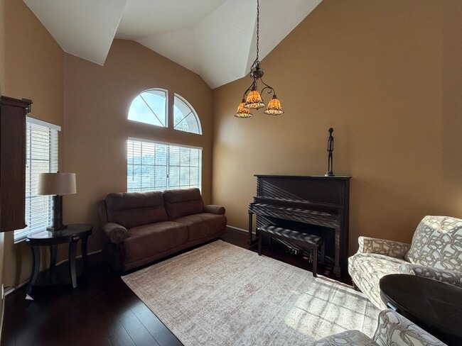 Building Photo - 1848 Eastgate Ave