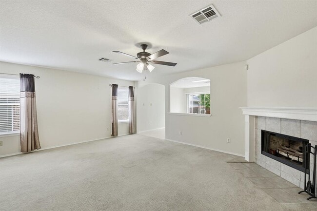 Building Photo - 3807 Haleys Way