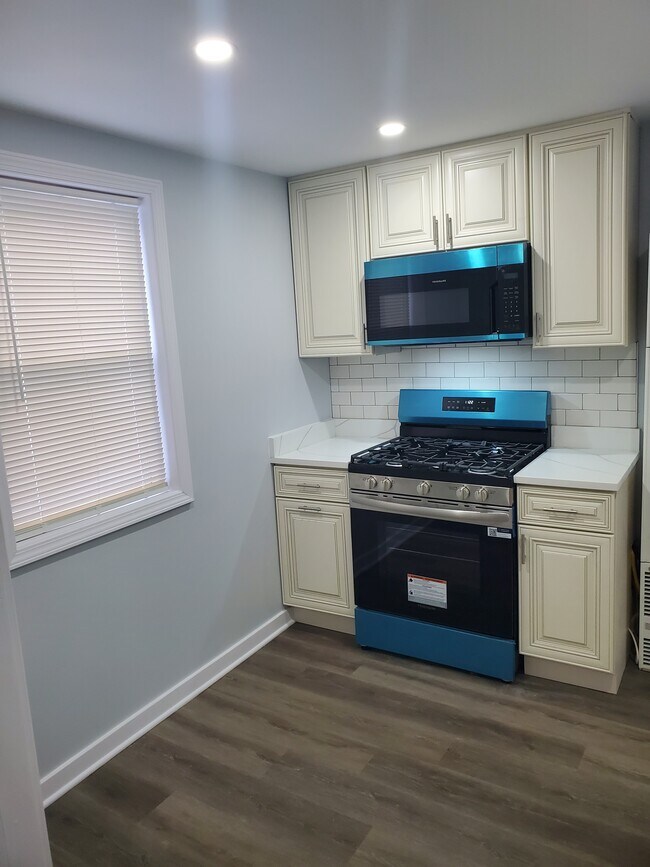 Building Photo - 3118 N Central Park Ave