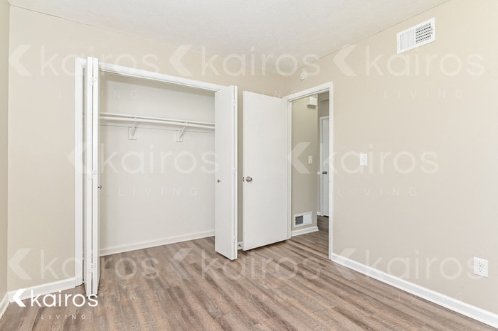 Building Photo - 4631 Cedar Brook Dr SE