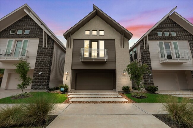 Building Photo - 1042 Homer St