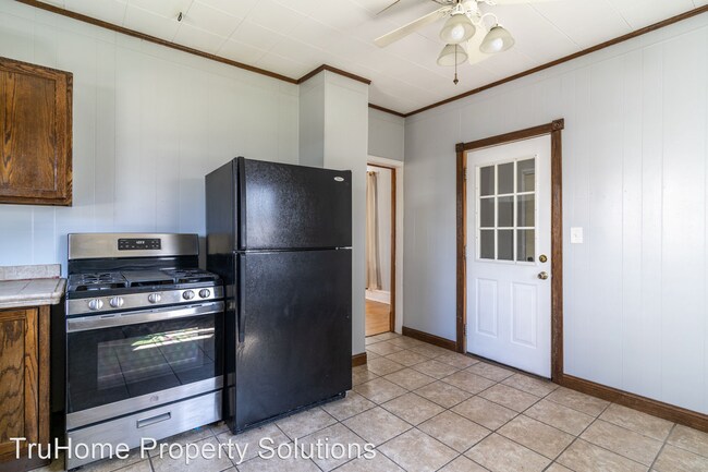 Building Photo - 2 br, 2 bath House - 1015 2nd Ave N