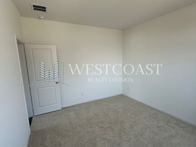 Building Photo - 25134 Sand Wedge Dr