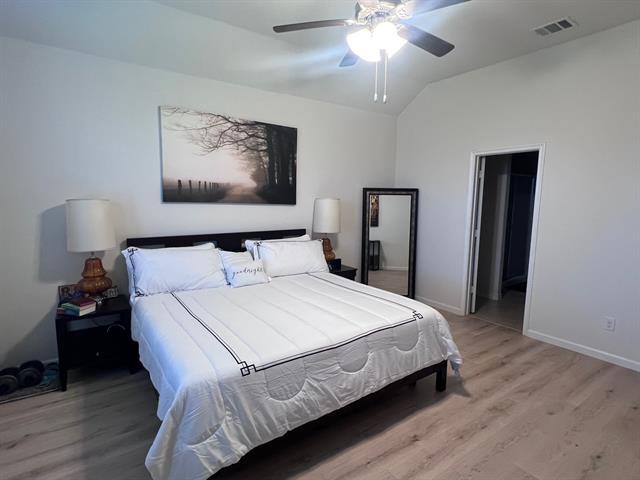Building Photo - 2909 Llano Dr